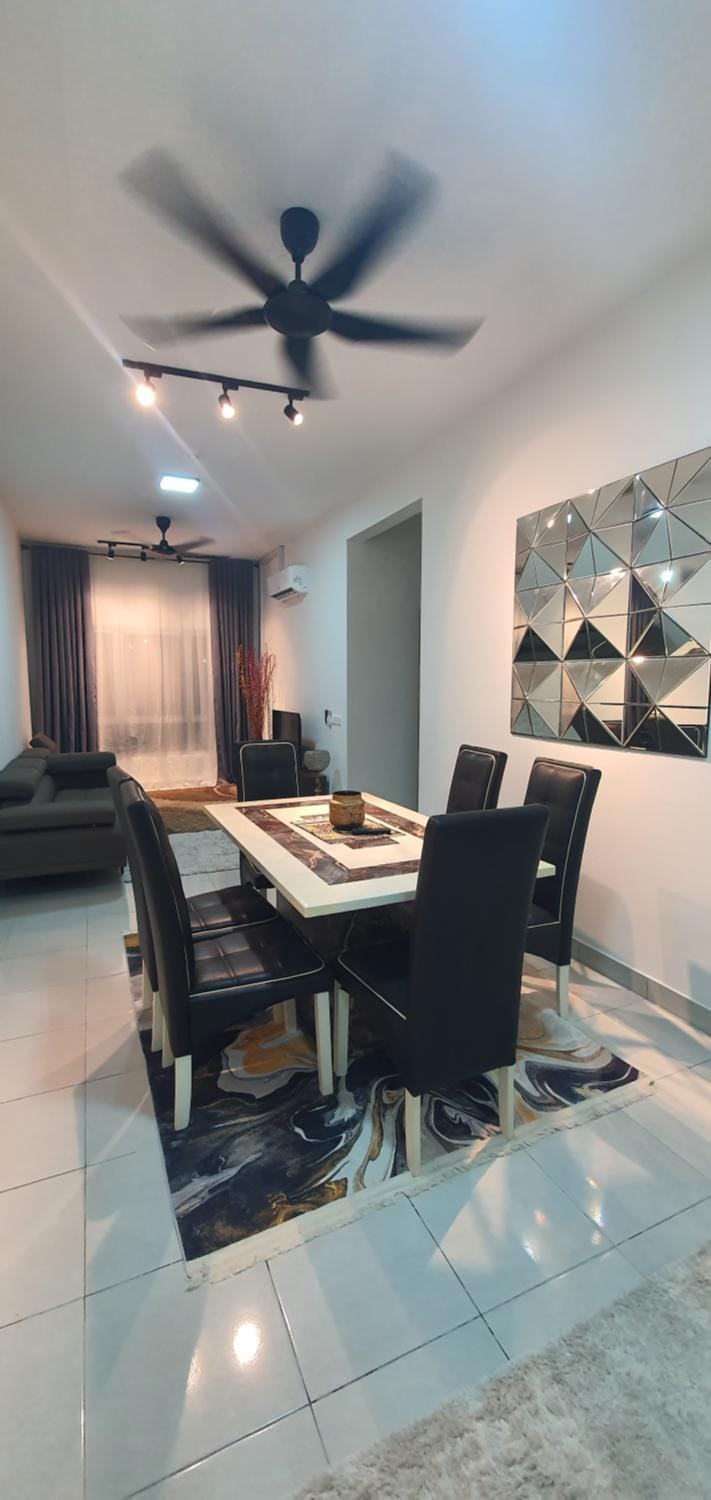 Living room, Seating area, Dining area