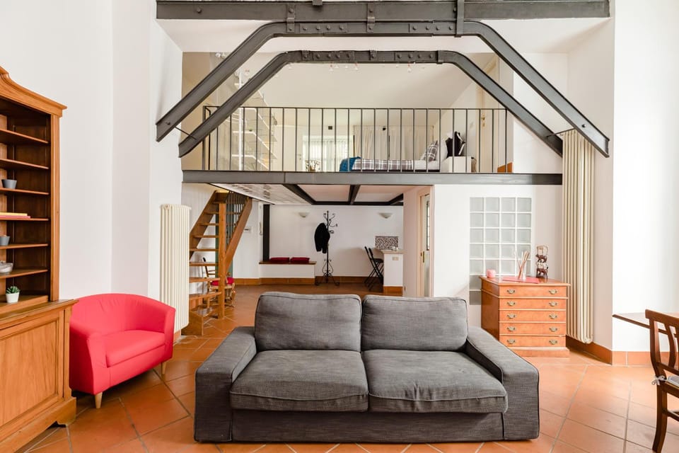 Living room, Seating area