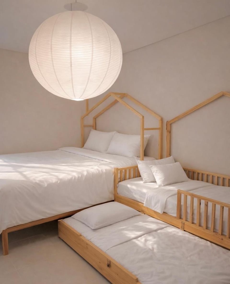 Bed, Bedroom