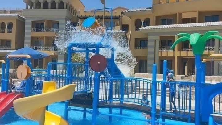بورتو السخنه - كاريبين اكوا بارك اطفال وكبار مجانآ عائلات فقط Chalet in Egypt