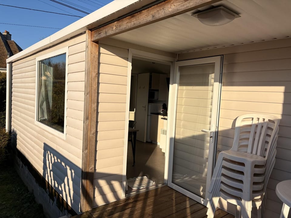 Le Clos Tranquille Campground/ 
RV Resort in Normandy