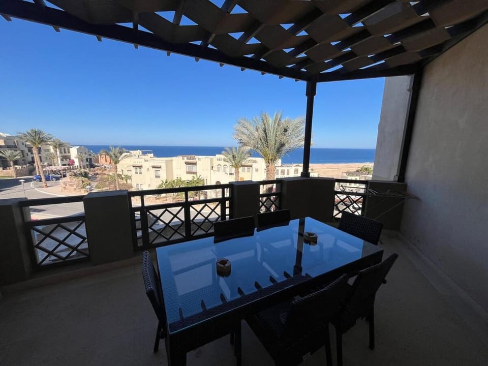 Seaview Apartment in Azzurra Sahl Hasheesh 2 bedrooms Apartment in Hurghada