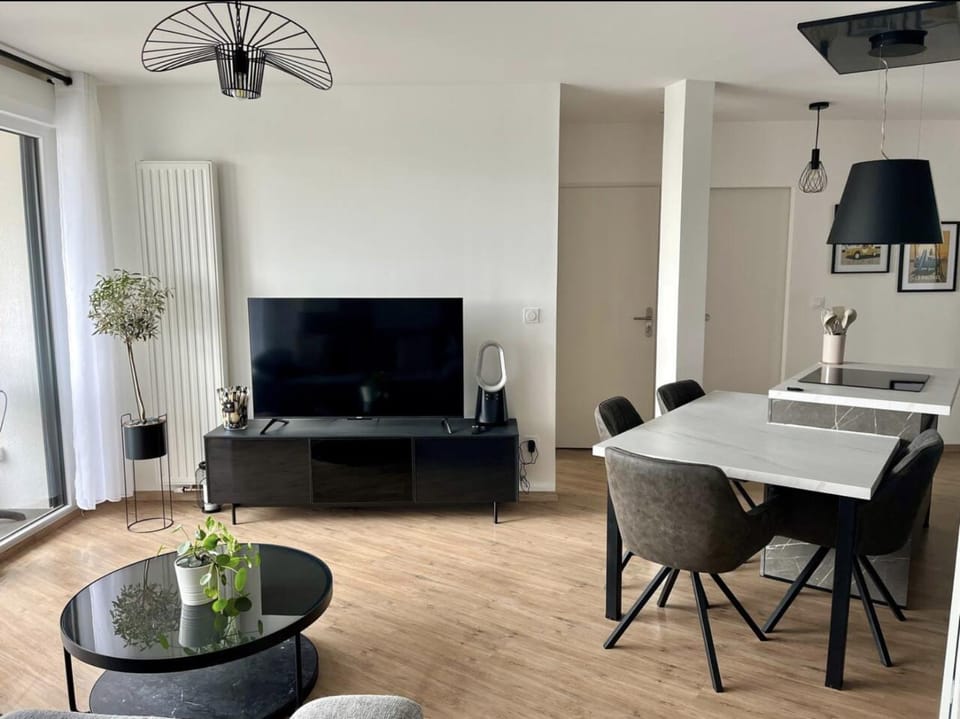 Appartement moderne et spacieux 2 chambres, parking privé Apartment in La Rochelle