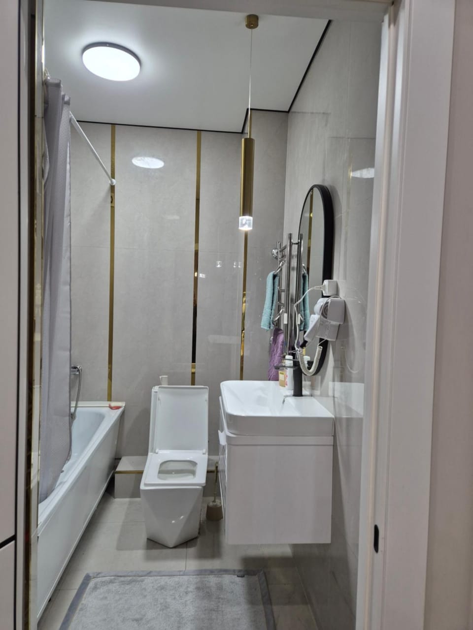 Жк Райымбек Apartment in Almaty