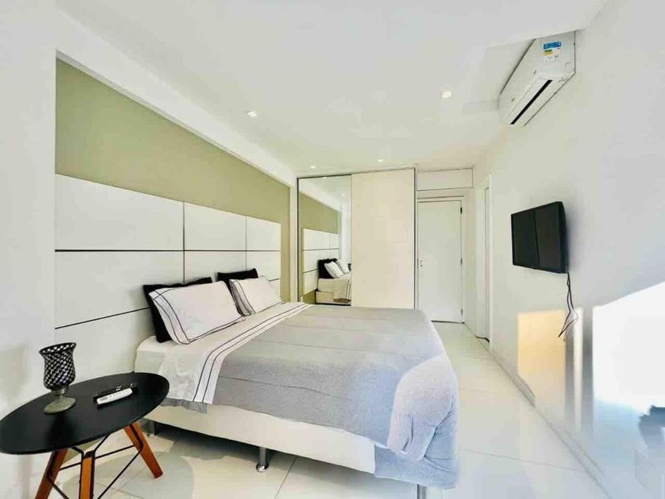 Apartment at the best point of Ipanema beach Apartment in Rio de Janeiro