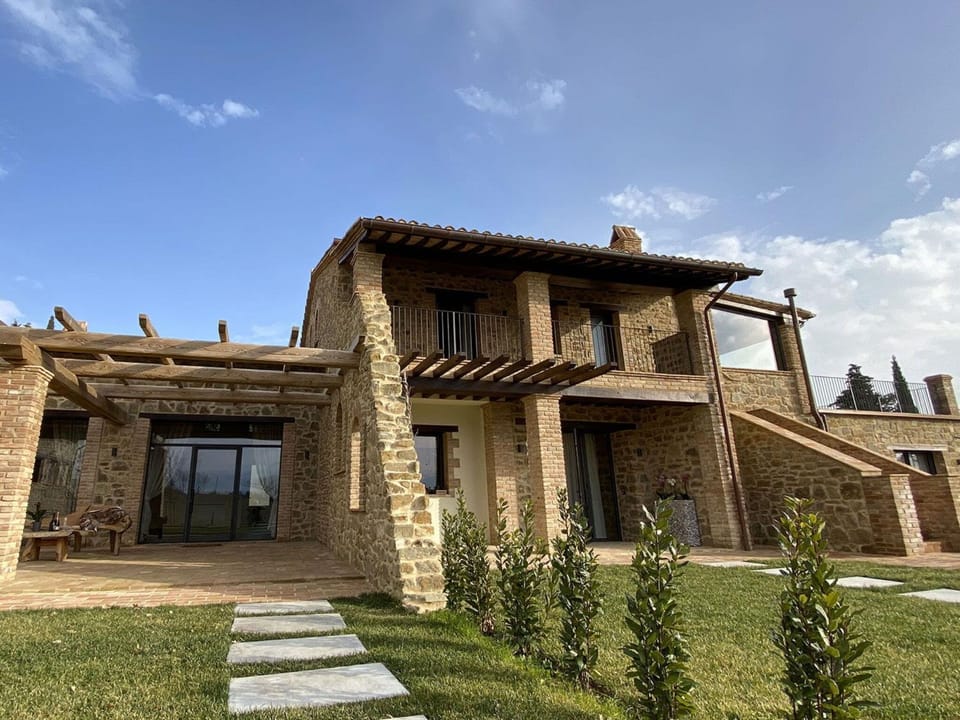 Spring, People, Activities, Summer, Hot Tub, Balcony/Terrace, Other, On site, Food, Swimming pool