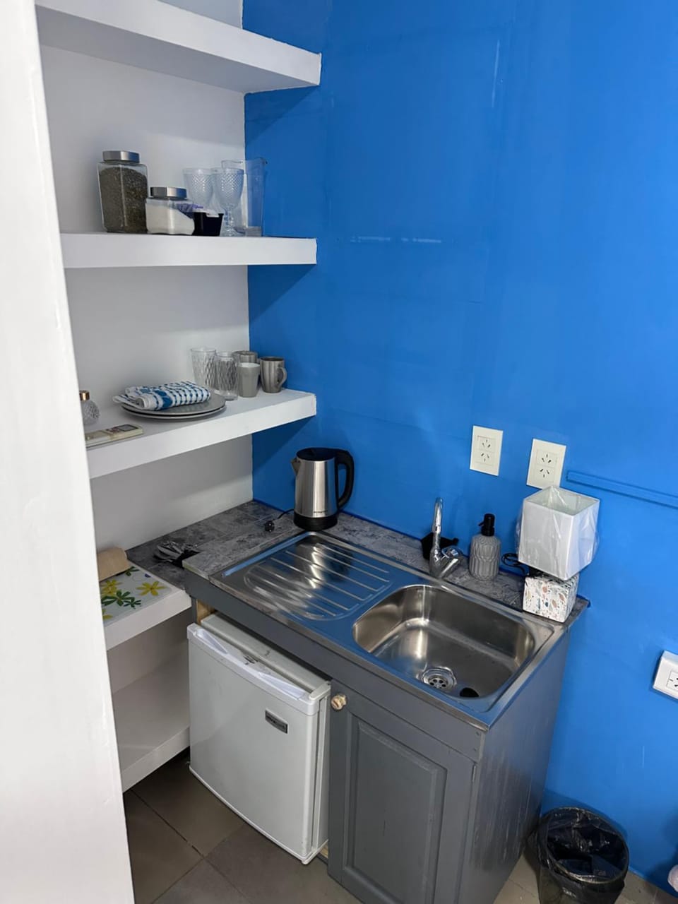 Kitchen or kitchenette, minibar, pet friendly, stove