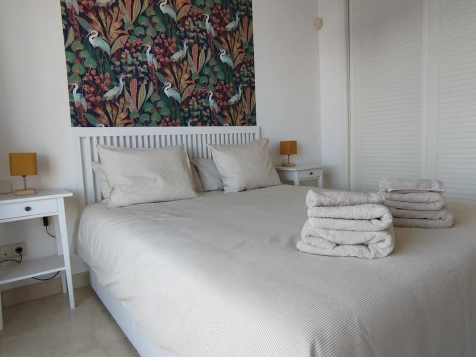 L'envoûtement andalou, à la Cala de Mijas, jacuzzi privé chauffé Apartment in Sitio de Calahonda