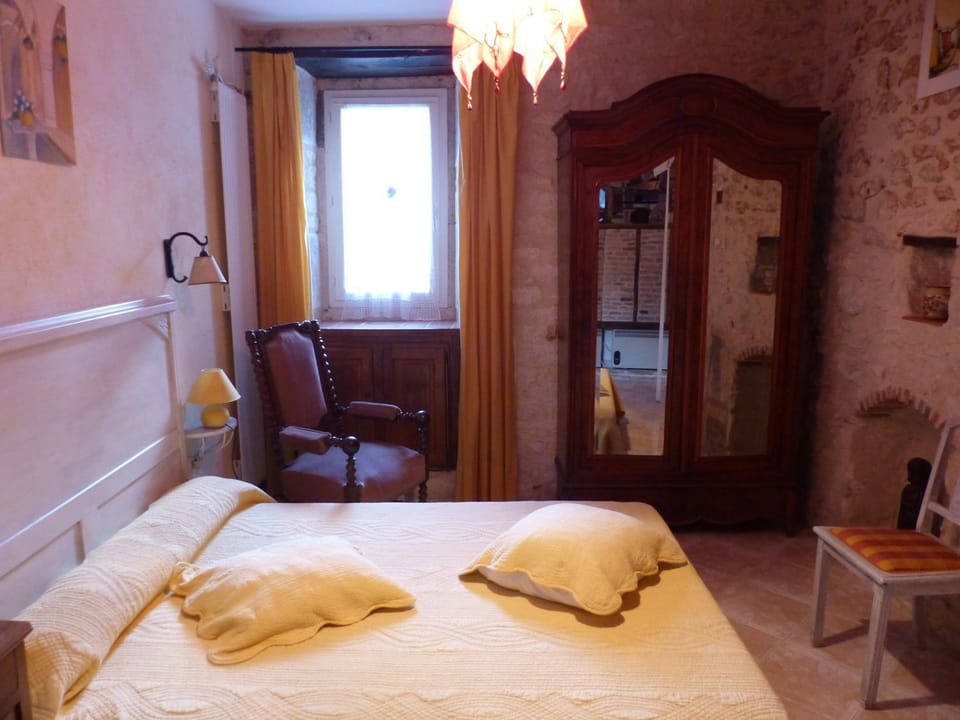 Gîte de charme piscine House in Occitanie
