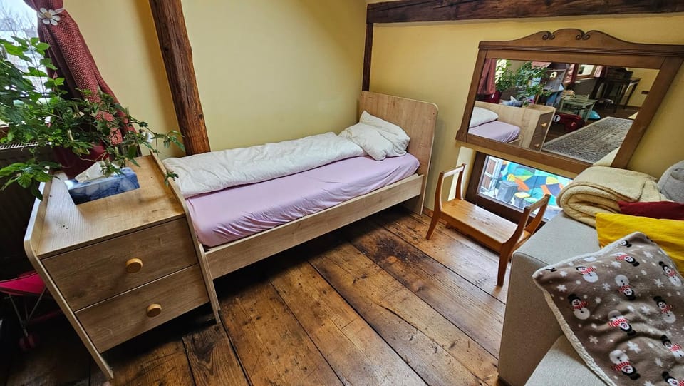 Bed, Bedroom