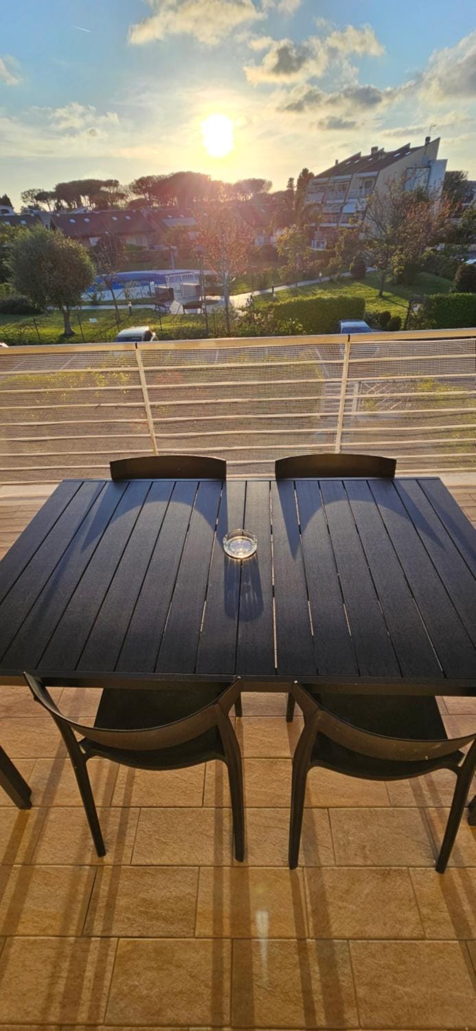 Balcony/Terrace, Balcony/Terrace, Pool view, Pool view, Sunset, furniture