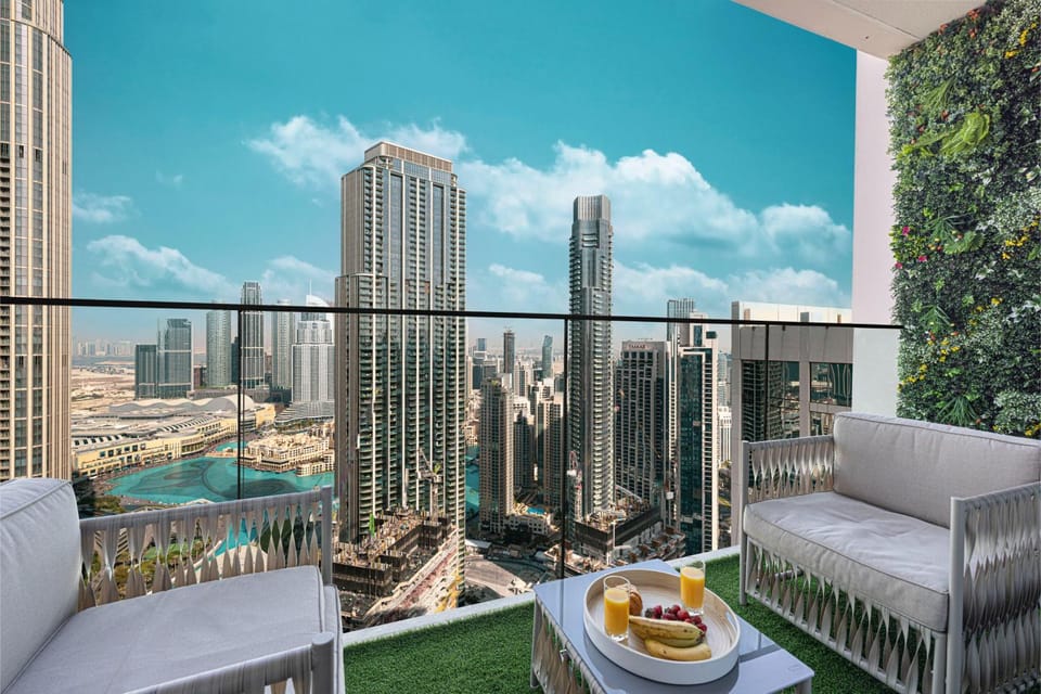 View (from property/room), Balcony/Terrace, Landmark view