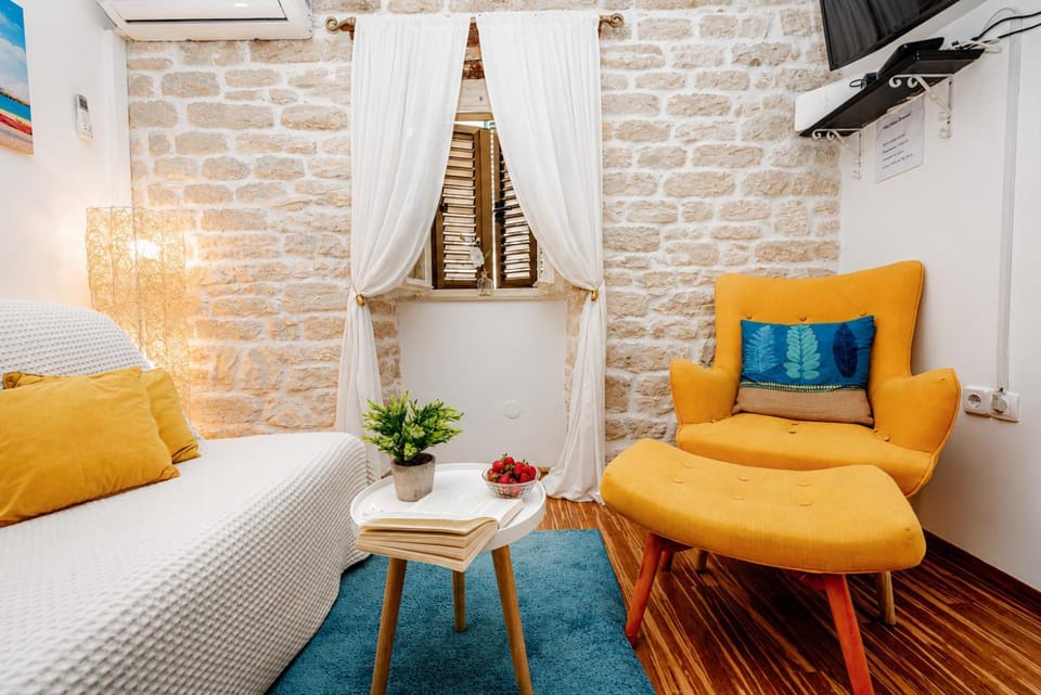 Golden Dream in Diocletian Palace Apartment in Split