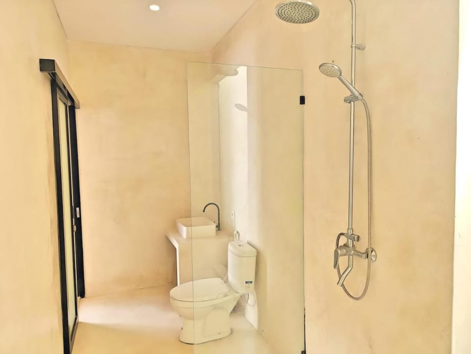 Newly 2BR Leora Villa with Pool, Wi-Fi Villa in Kuta Selatan