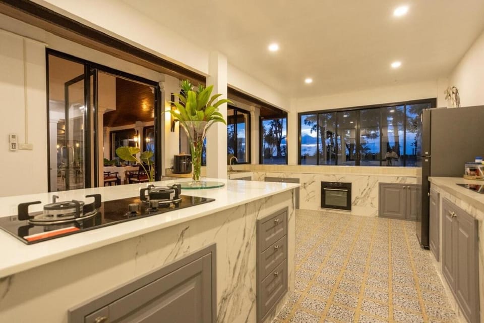 Private beachfront Villa Natai with 5 bedrooms Villa in Khok Kloi