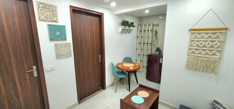 Decorative detail, Dining area