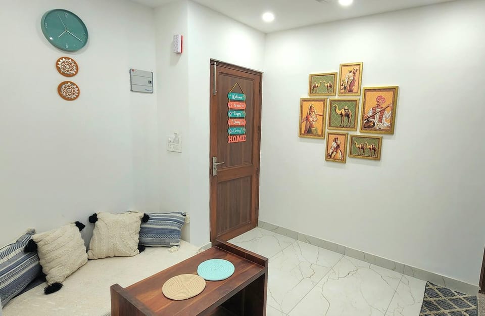 Living room, Decorative detail, Seating area
