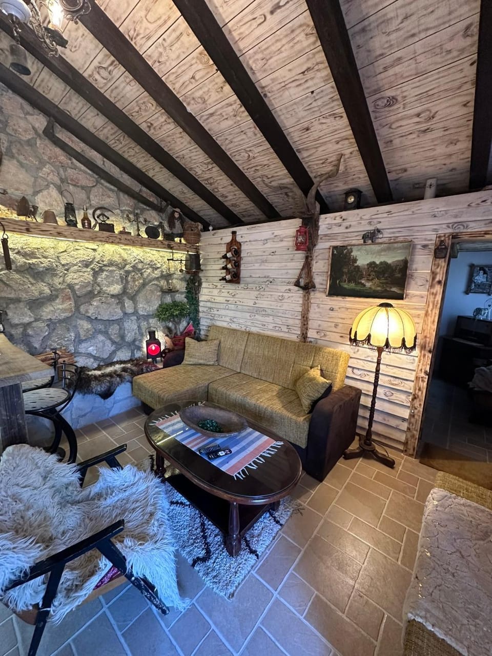 Living room, Seating area