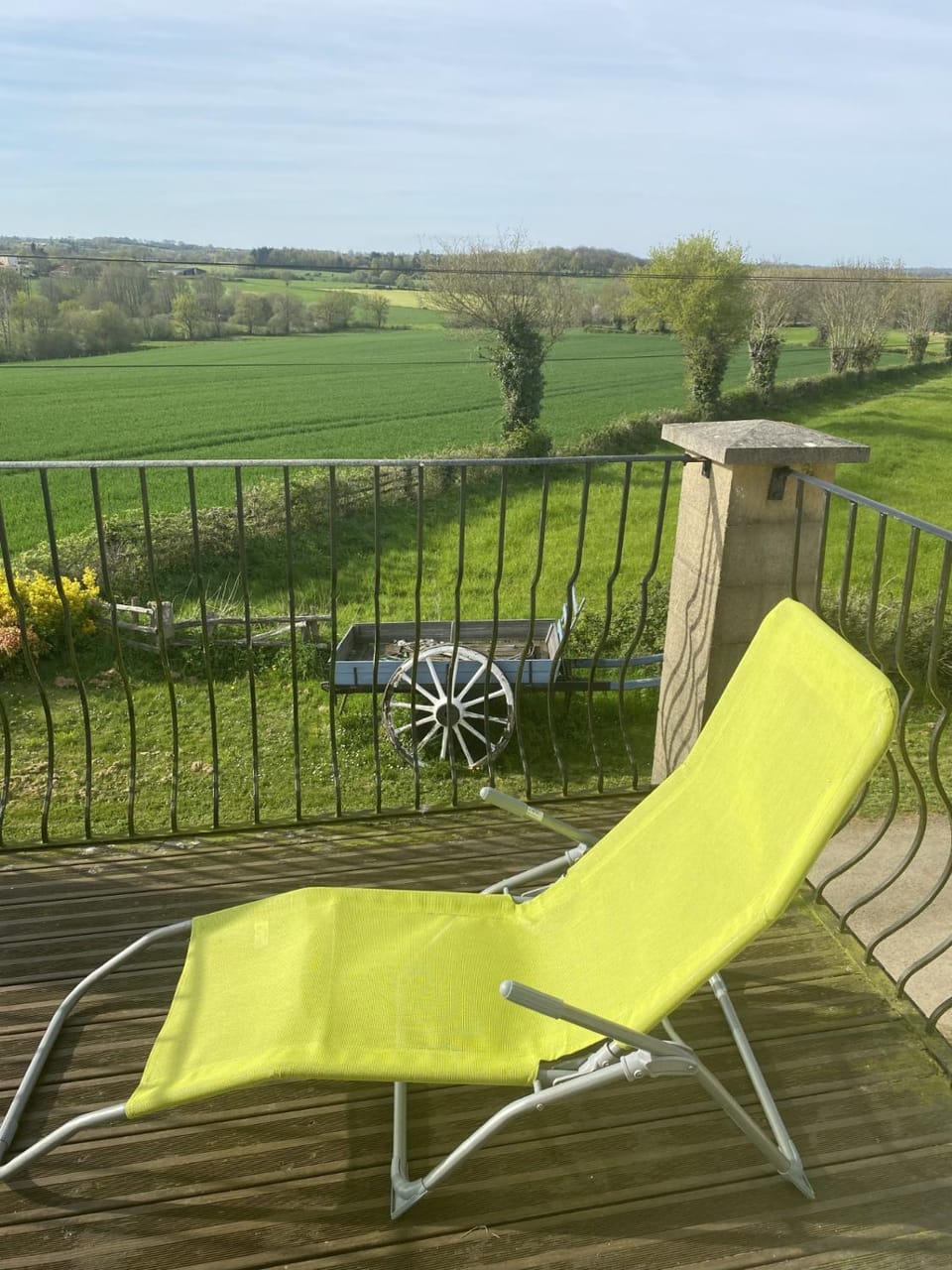 Property building, Garden, Balcony/Terrace