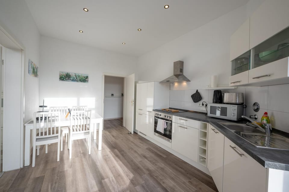 Kitchen or kitchenette, kitchen