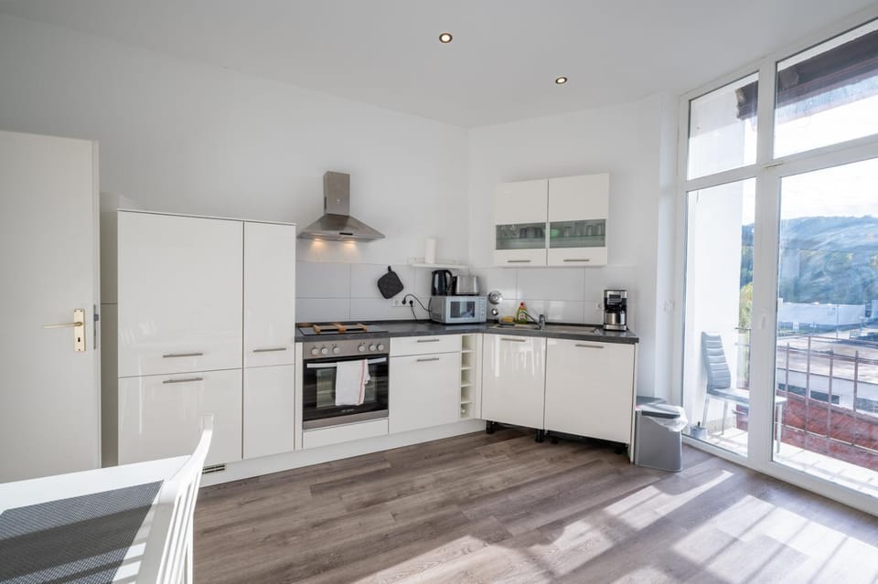 Kitchen or kitchenette, kitchen