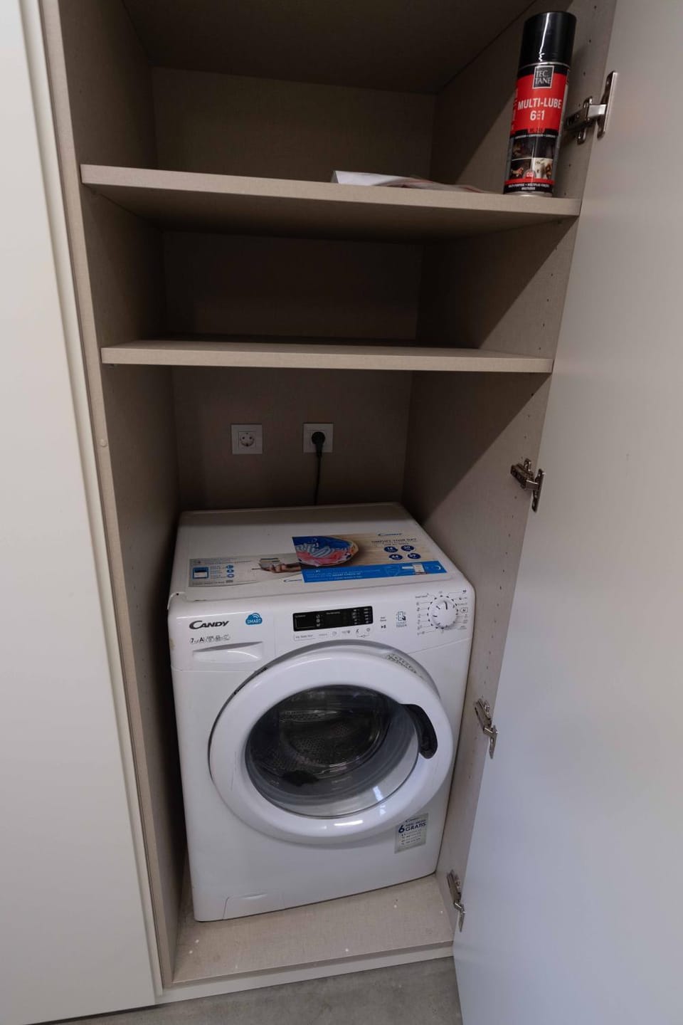 laundry, washing machine