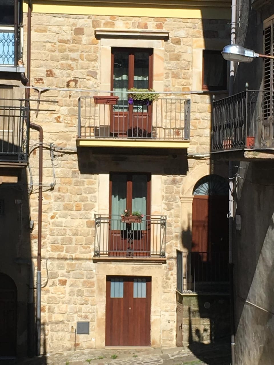 Facade/entrance
