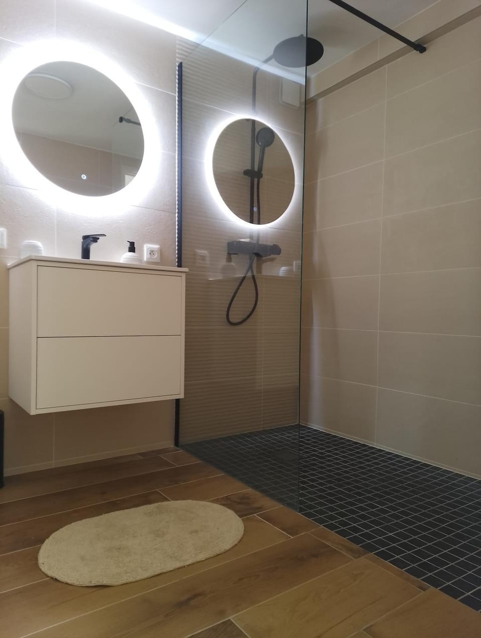 Shower, Bathroom