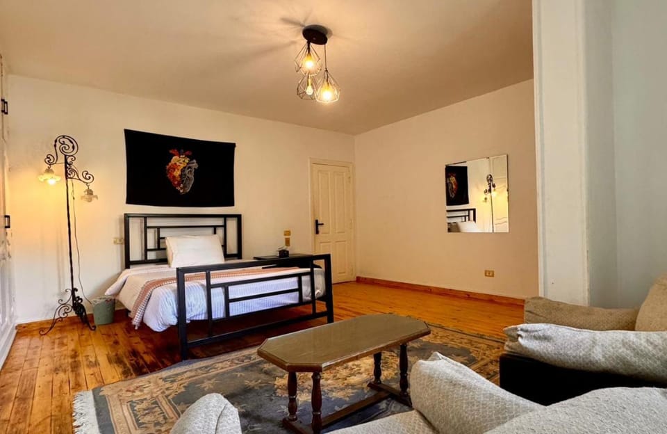 Photo of the whole room, Seating area, Bedroom