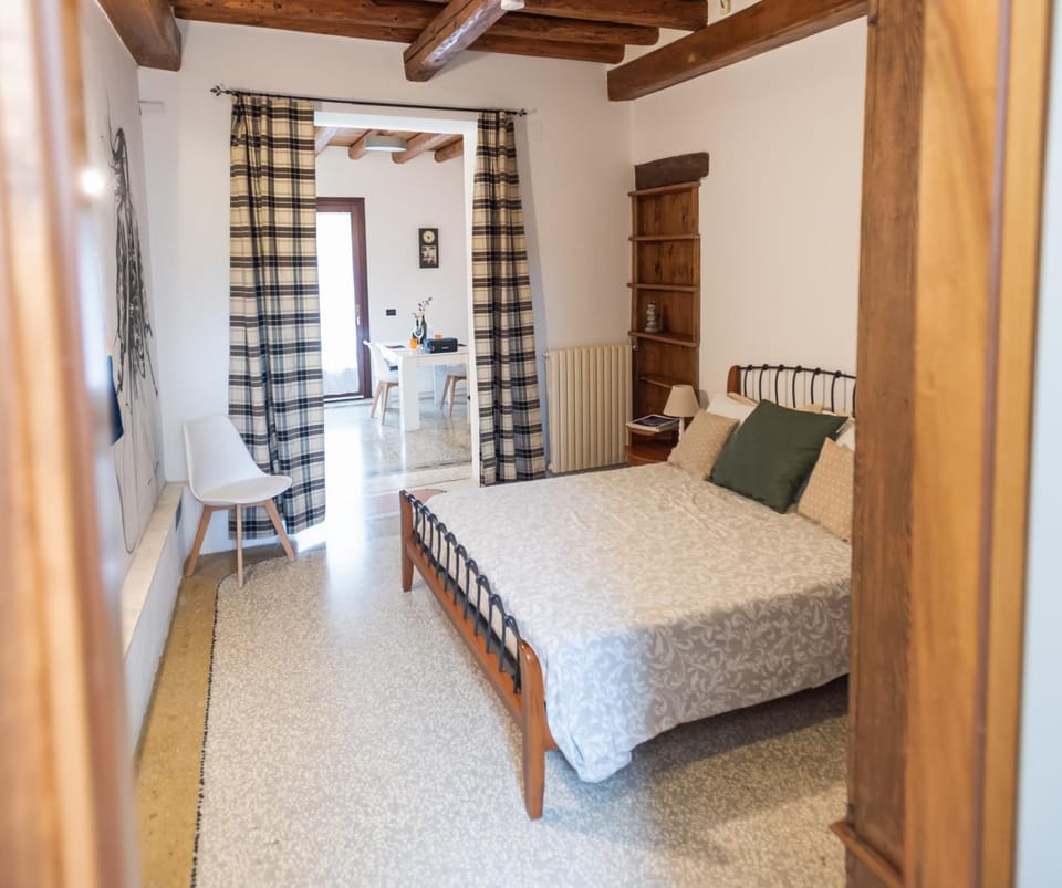 Bedroom, wardrobe, wedding