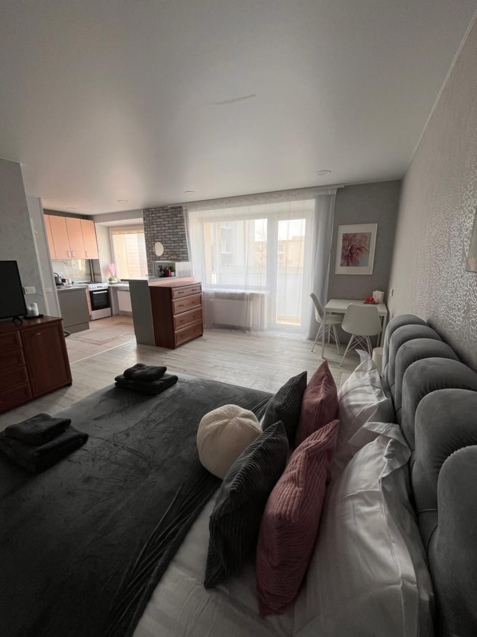 Bed, Kitchen or kitchenette, Photo of the whole room, Seating area, pet friendly