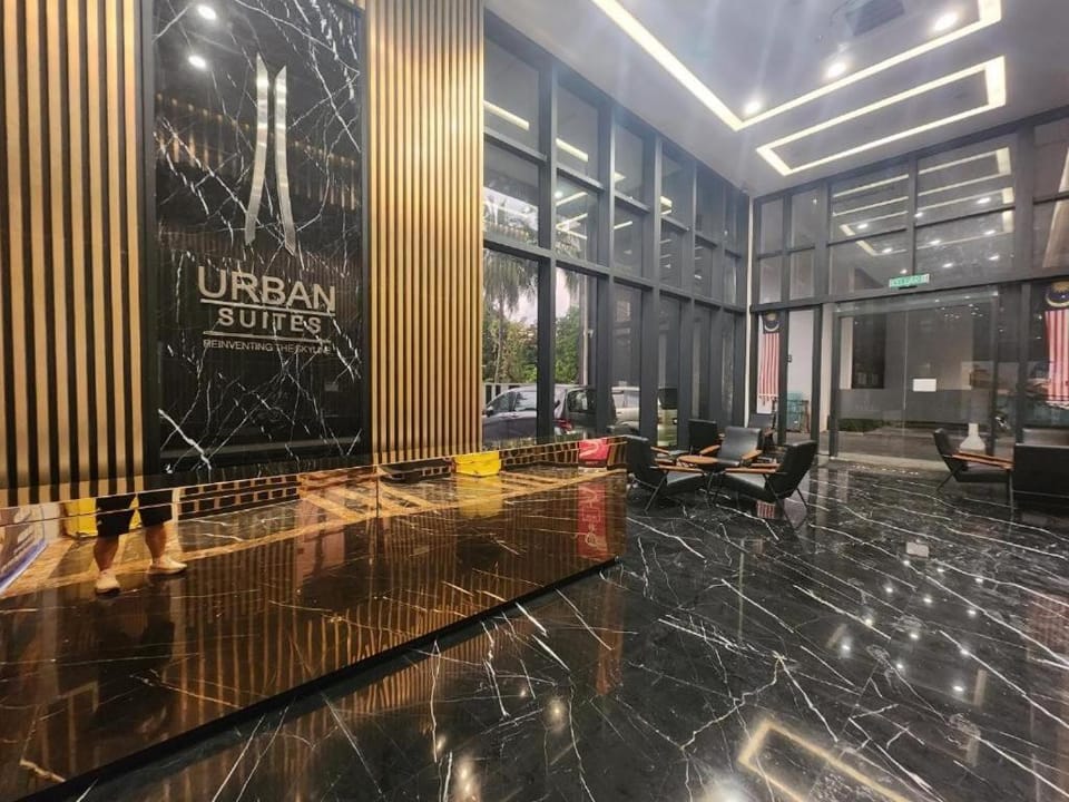 Urban Suites Jelutong Georgetown 2BR Leisure City Night View Apartment in George Town