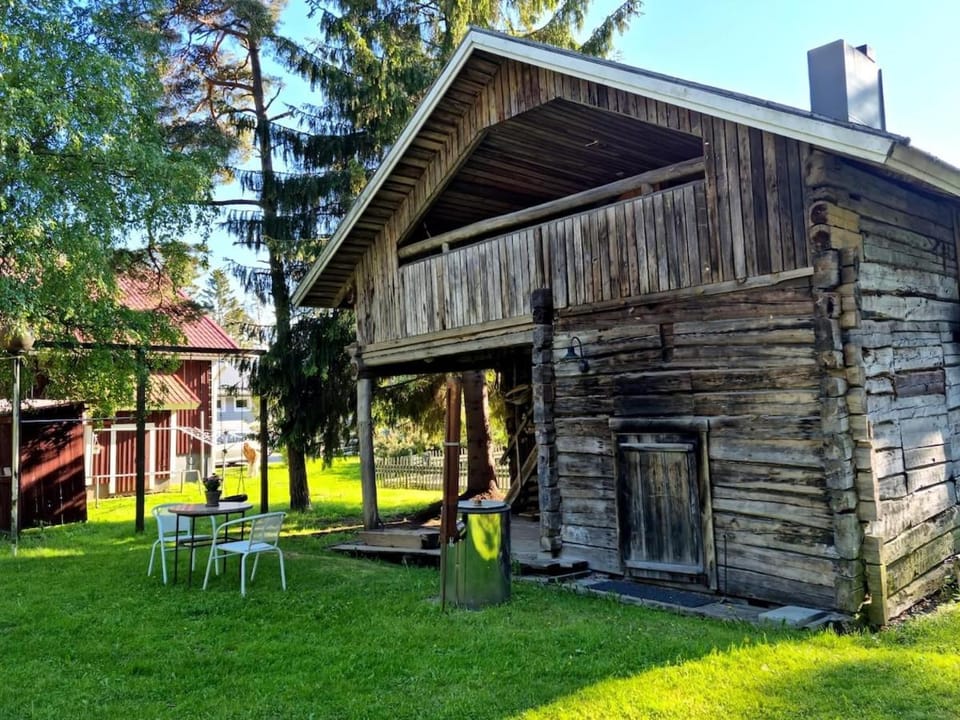 Property building, Day, Garden, Sauna, Garden view