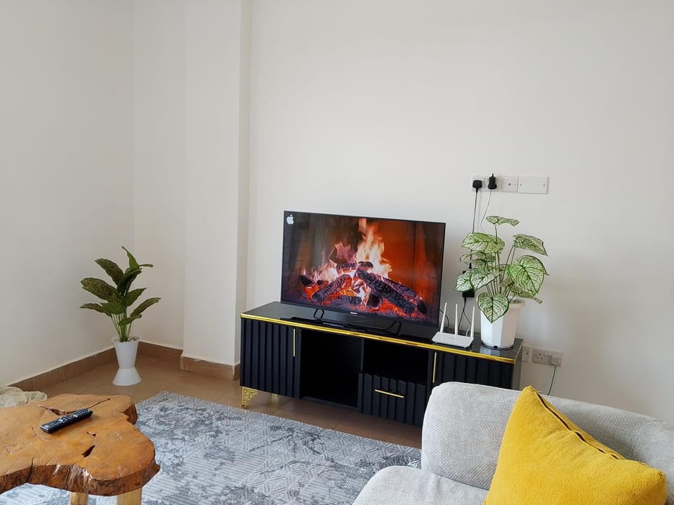 Communal lounge/ TV room, TV and multimedia, Evening entertainment