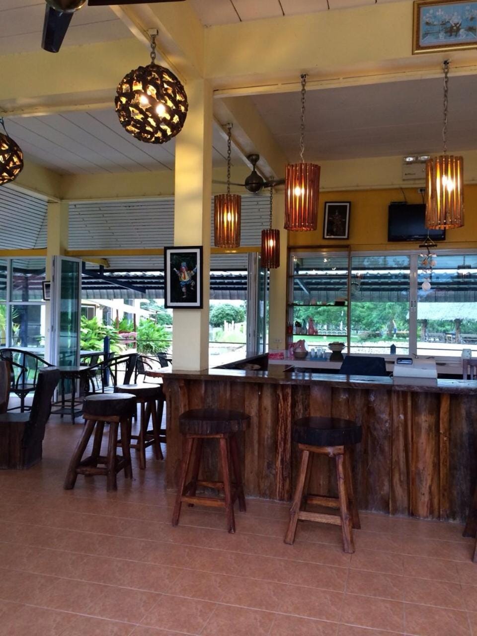 Aranyaprathet Riverside resort Hotel in Cambodia