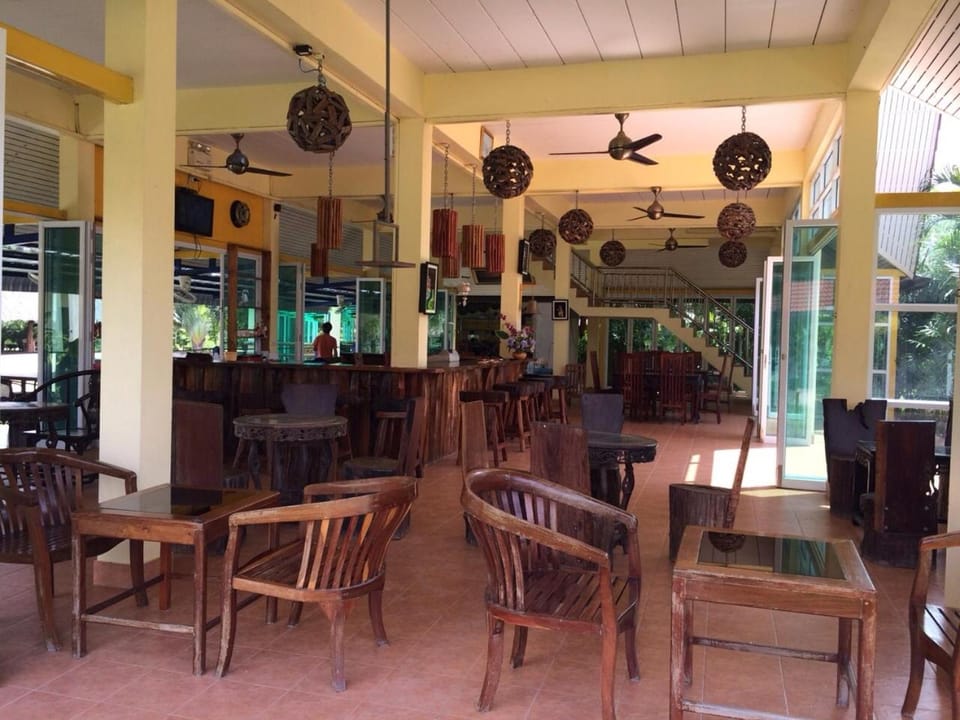 Aranyaprathet Riverside resort Hotel in Cambodia