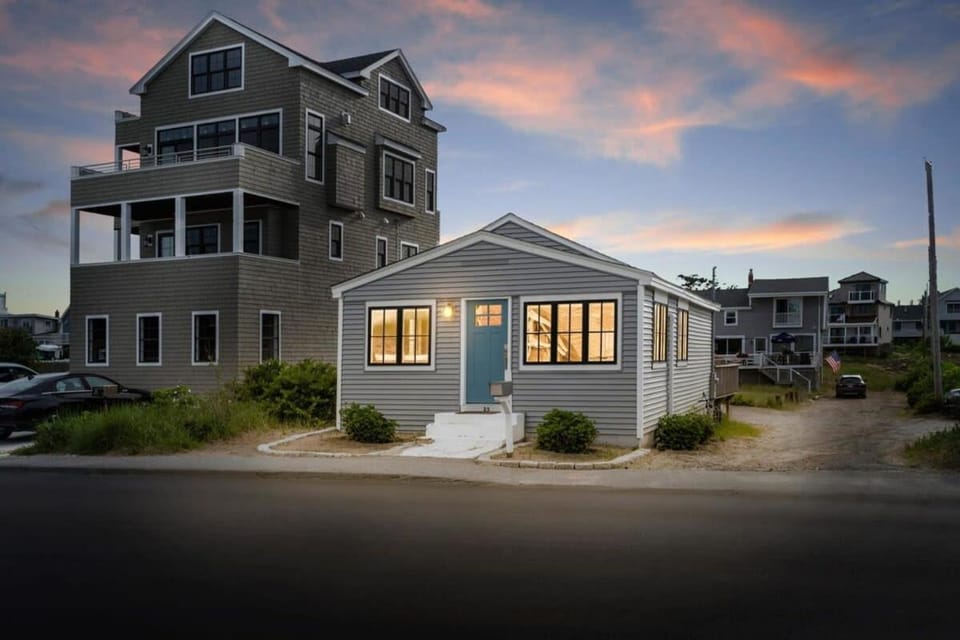 Across From Beach High-End Home The Nest House in Newburyport
