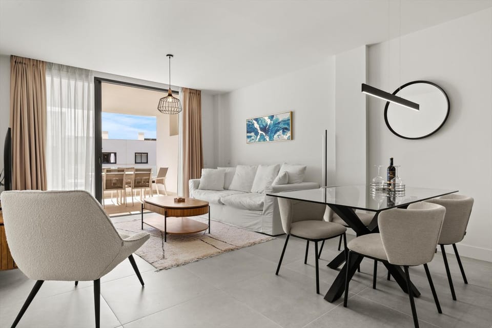 Happy Travel Daphne Higueron Apartment in Costa del Sol