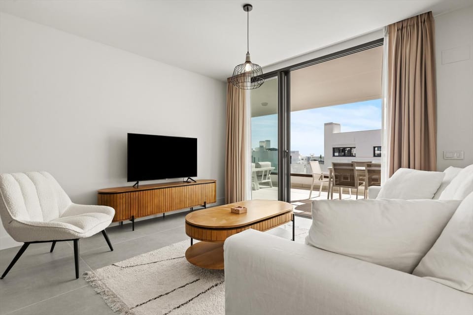 Happy Travel Daphne Higueron Apartment in Costa del Sol