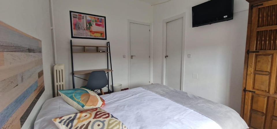 Hostal El Torero Bed and Breakfast in Alcala de Henares