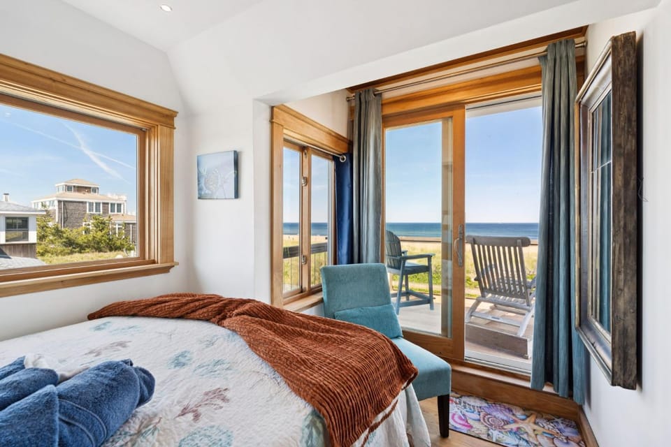 Camp46 Luxury Oceanfront Plum Island Cottage House in Newburyport