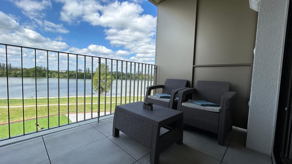 View (from property/room), Balcony/Terrace