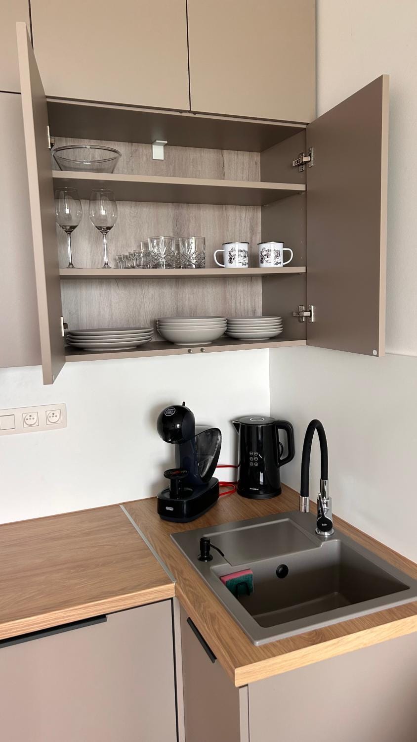 Coffee/tea facilities, kitchen