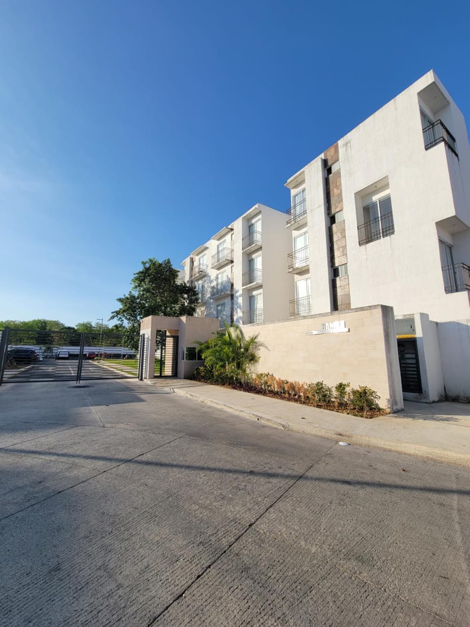 Property building, Street view