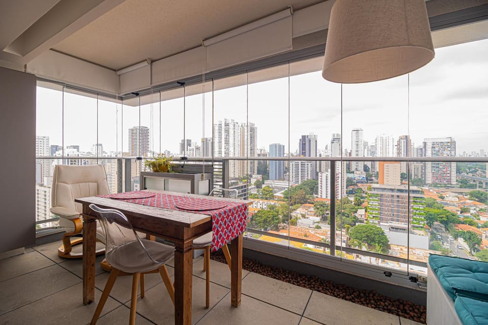 Day, View (from property/room), Balcony/Terrace, Seating area, Dining area, City view