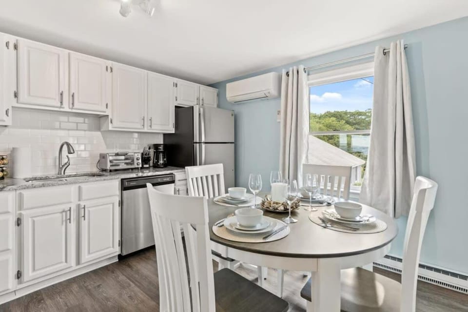 The Sunrise Deck Ocean Views Private Deck Apartment in Rye
