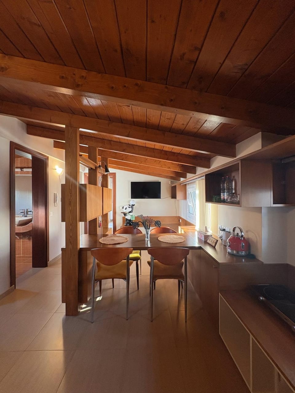 Kitchen or kitchenette, Living room, Dining area