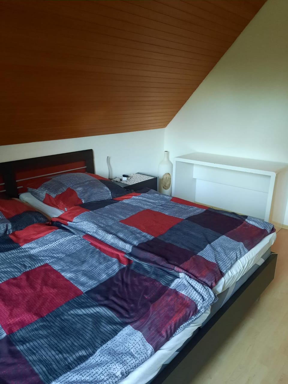 Ferienwohnungen an der Schusteracht Dachgeschoss und Souterrain Apartment in Kiel