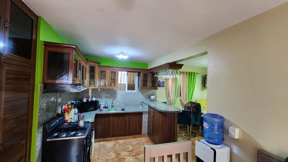 Airbnbbuenhogar House in La Vega Province