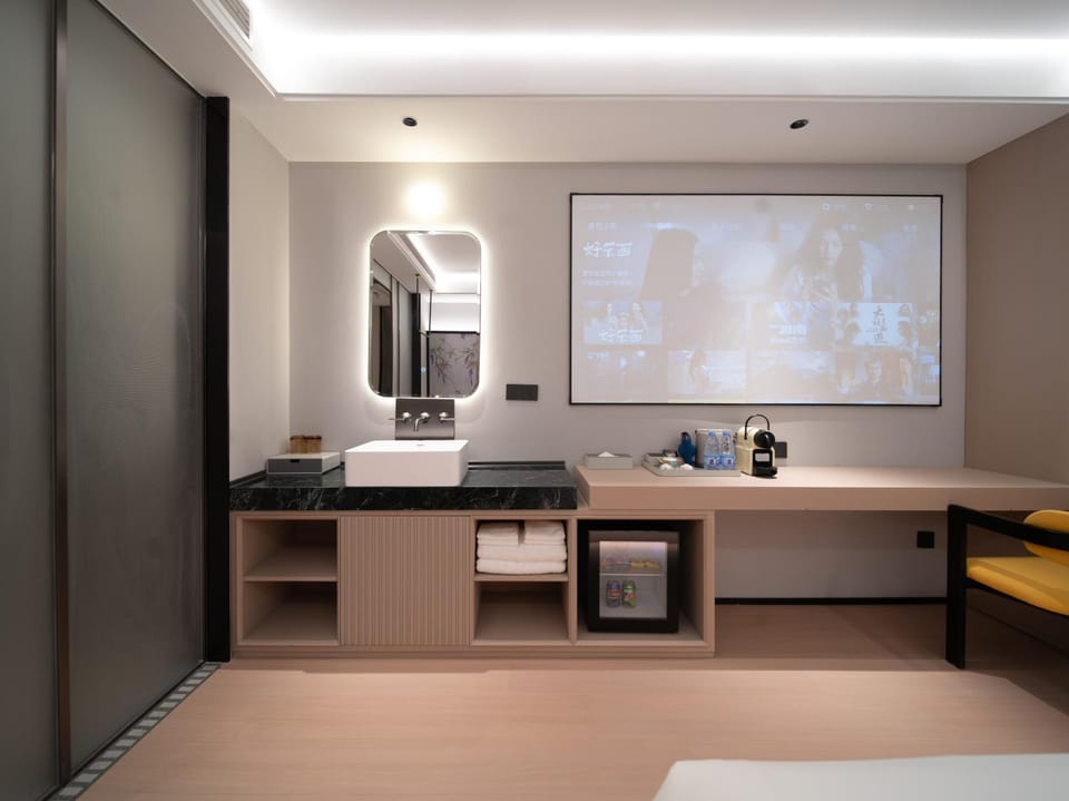TV and multimedia, towels